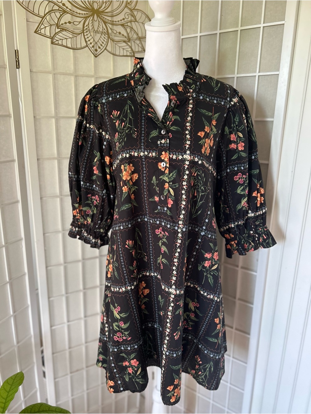 entro Black Floral A-Line Dress – Size Large